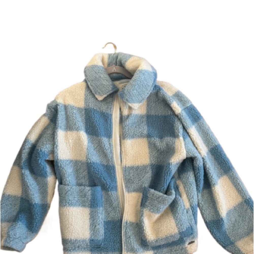 Billabong fluffy jacket